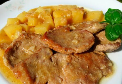 Bistec de cerdo a la piña