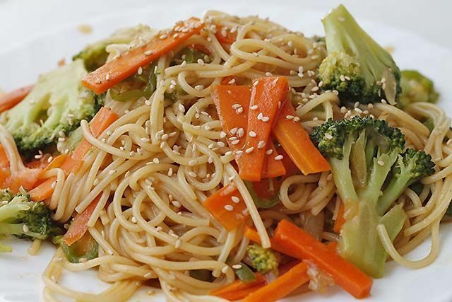 Espagueti con vegetales