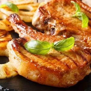 Chuletas de Cerdo al Carbón